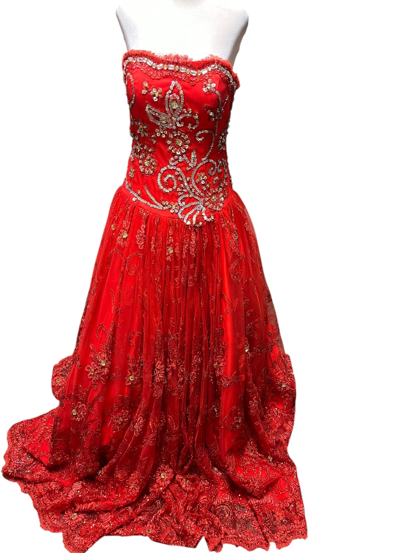 Red Mary's Formal Dress, 8