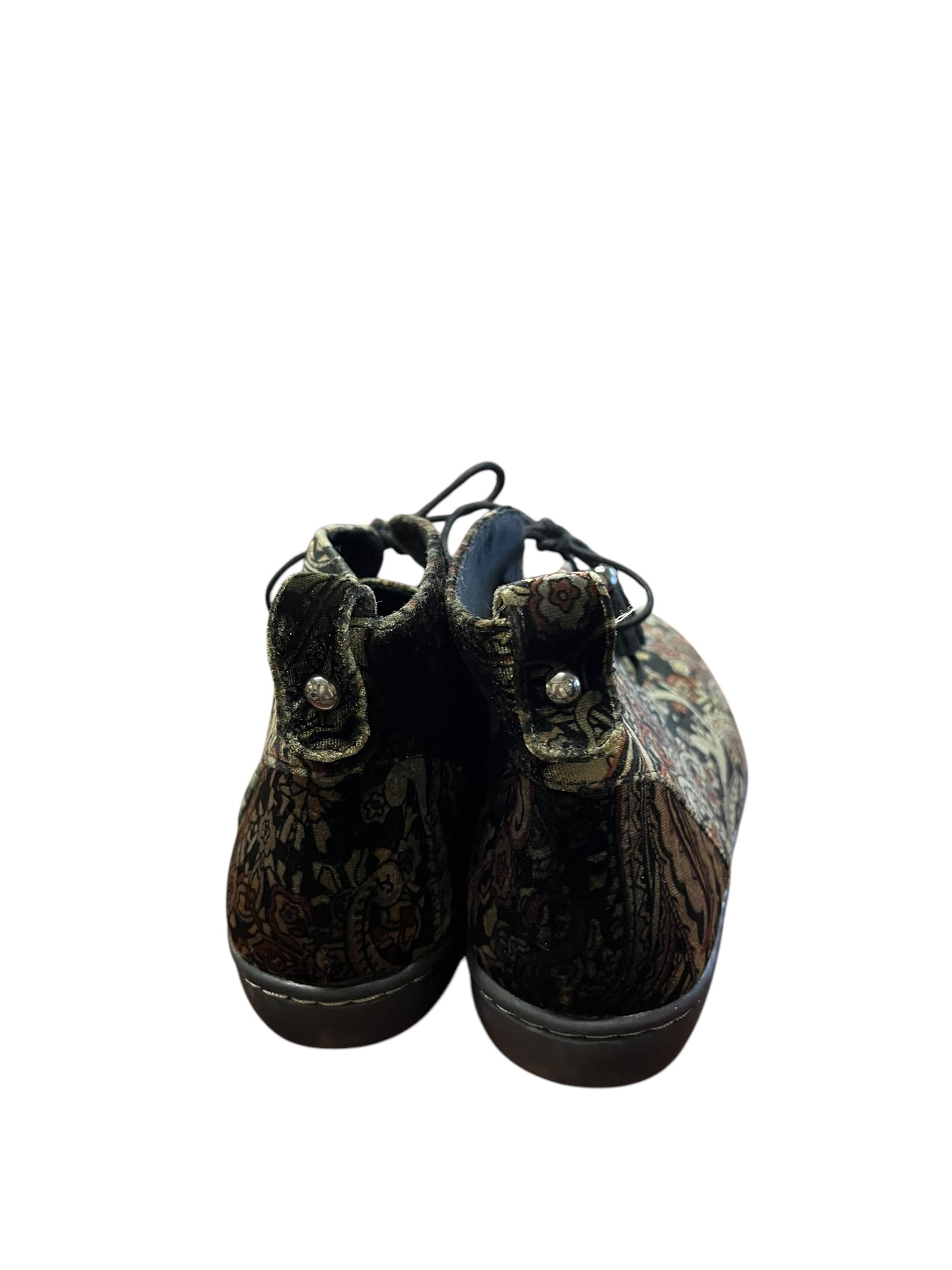 Paisley Soft Style Boots, 6.5