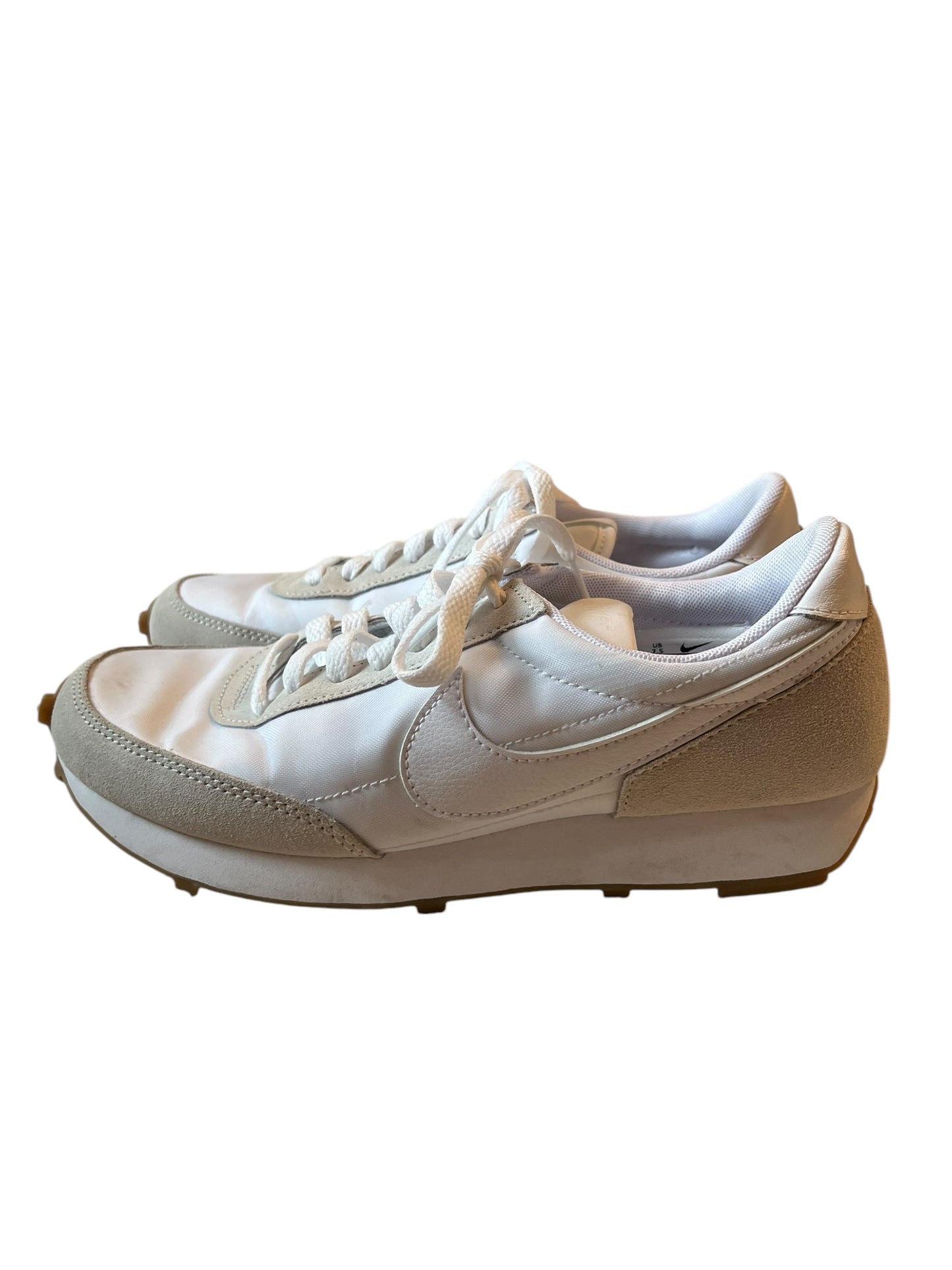 tan and white Nike Sneakers, 7.5