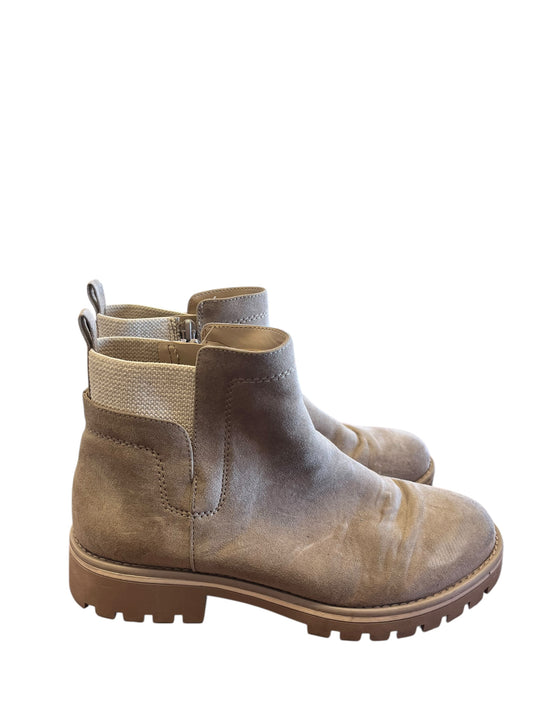 Tan Sole Society Boots, 7.5