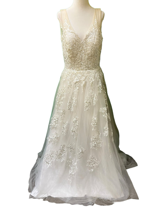 Size M White Wedding Dress