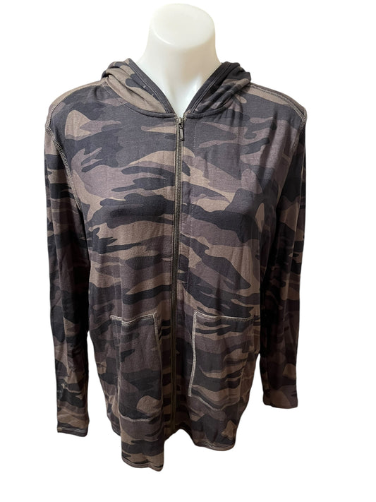 green camo Nicole Miller Sweatshirt, Large