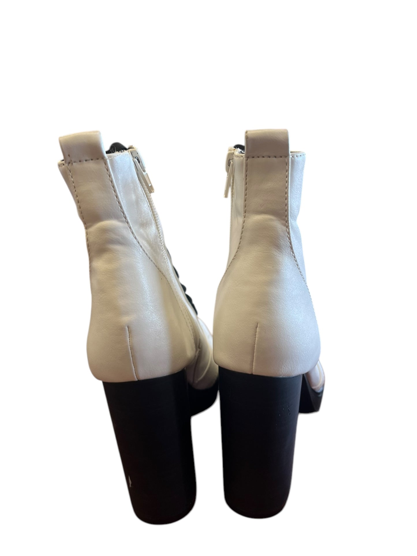 White Express Boots, 8