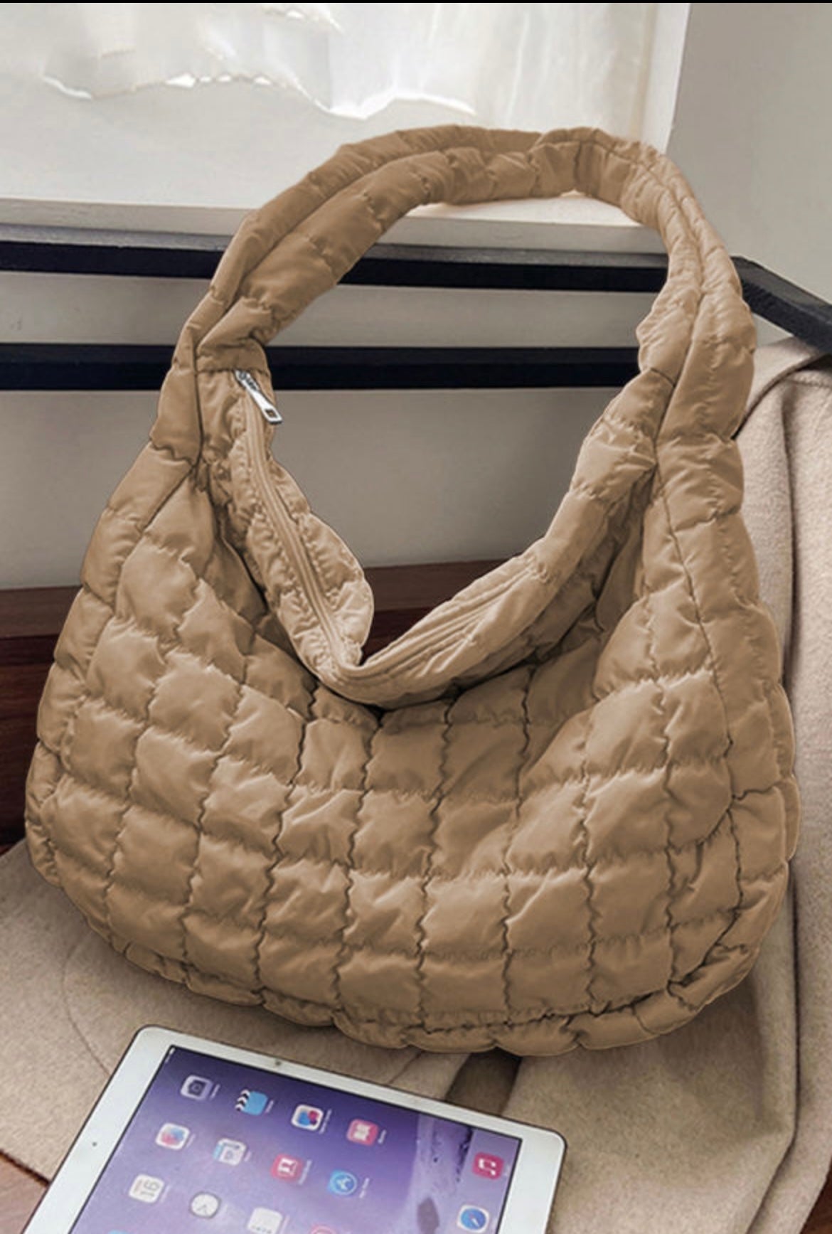 Beige delight Beige Quilted Zipper Large Shoulder Bag