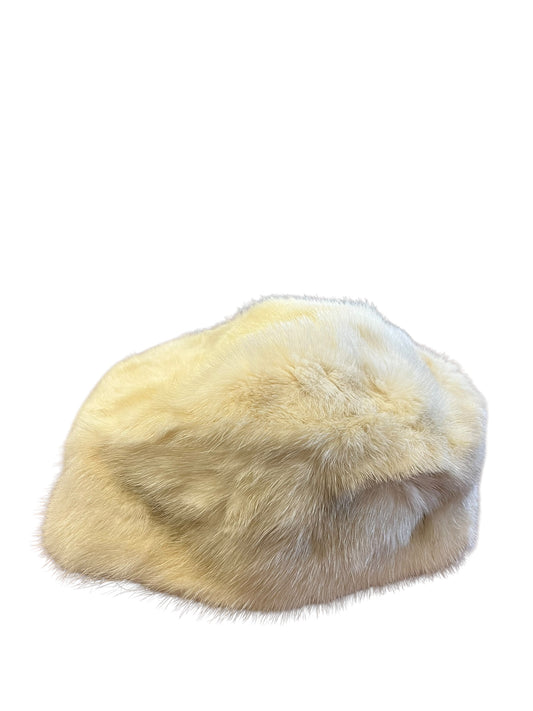 Cream Muscalus Furs Hat, one size