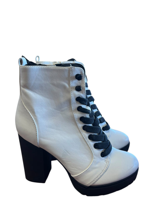 White Express Boots, 8