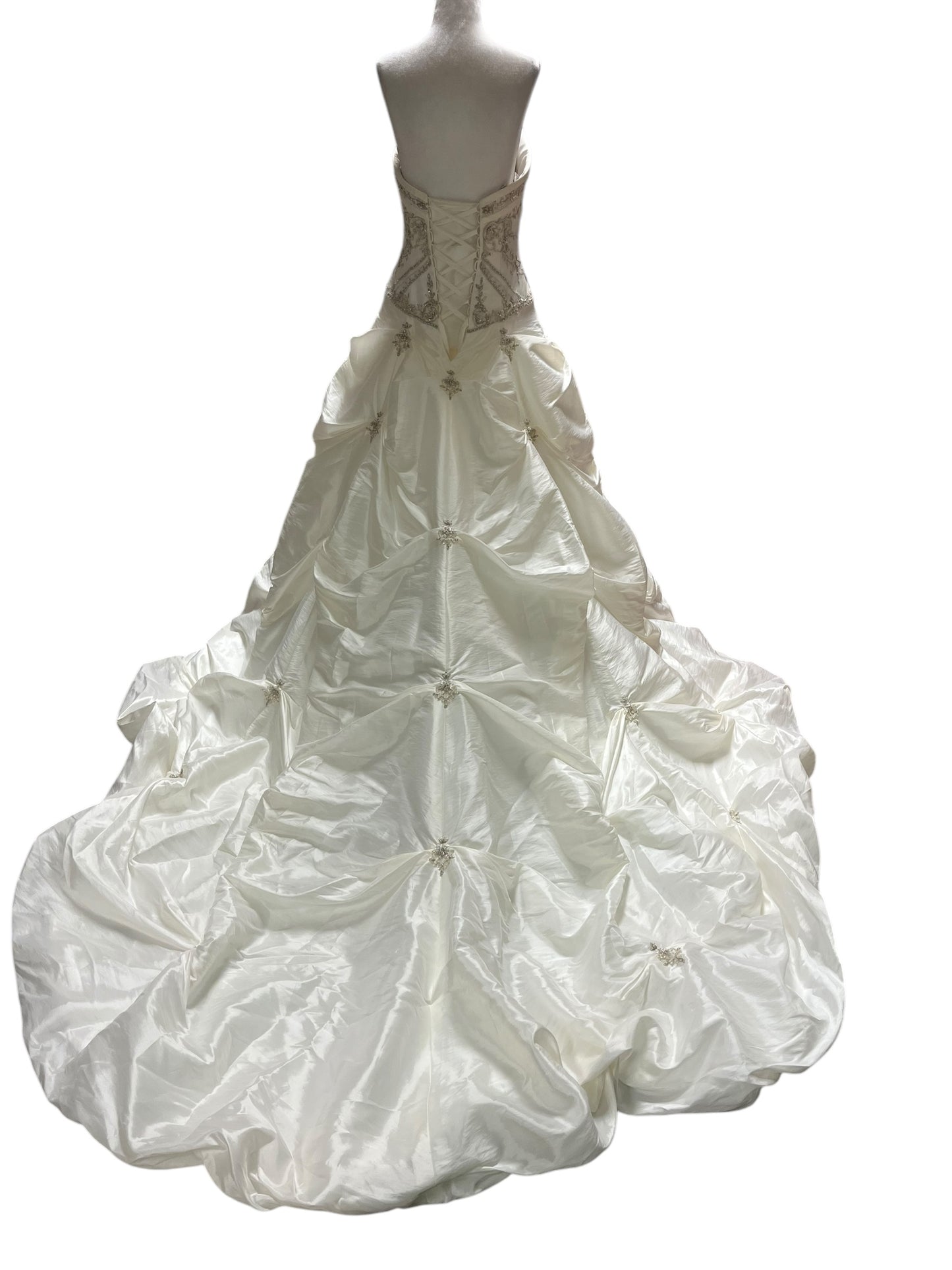 Cream Alfred Dunner Bridal Dress, 8