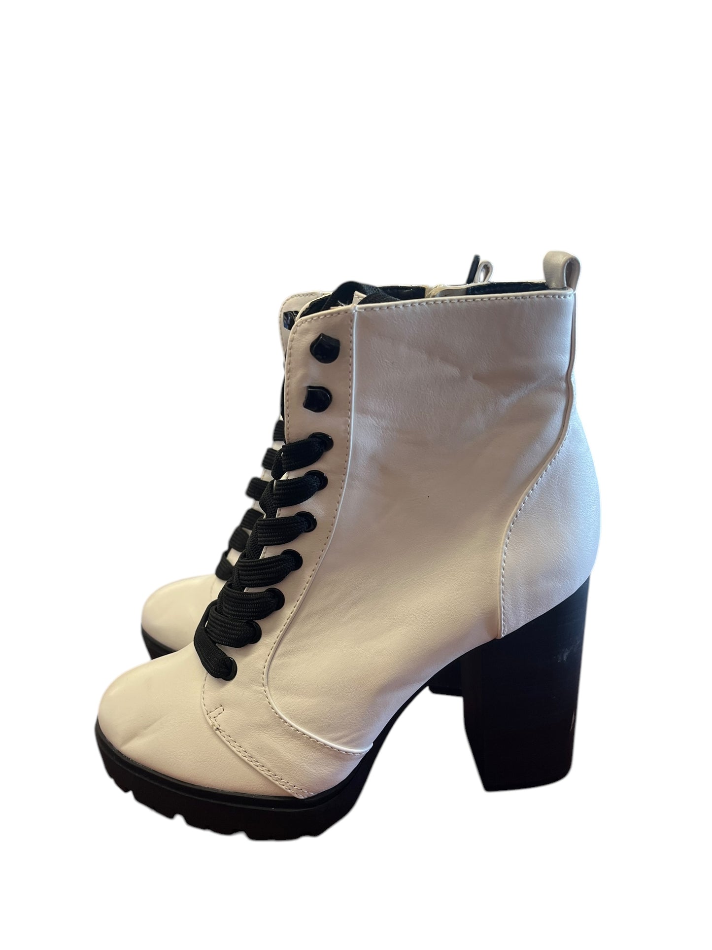 White Express Boots, 8